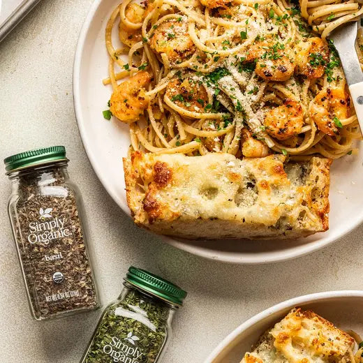 Simply Organic Pure Egyptian Basil Leaf, 0.54 Ounce Bottle, Cut and Sifted, Herbaceous and Aromatic, Popular on Pizza, Kosher